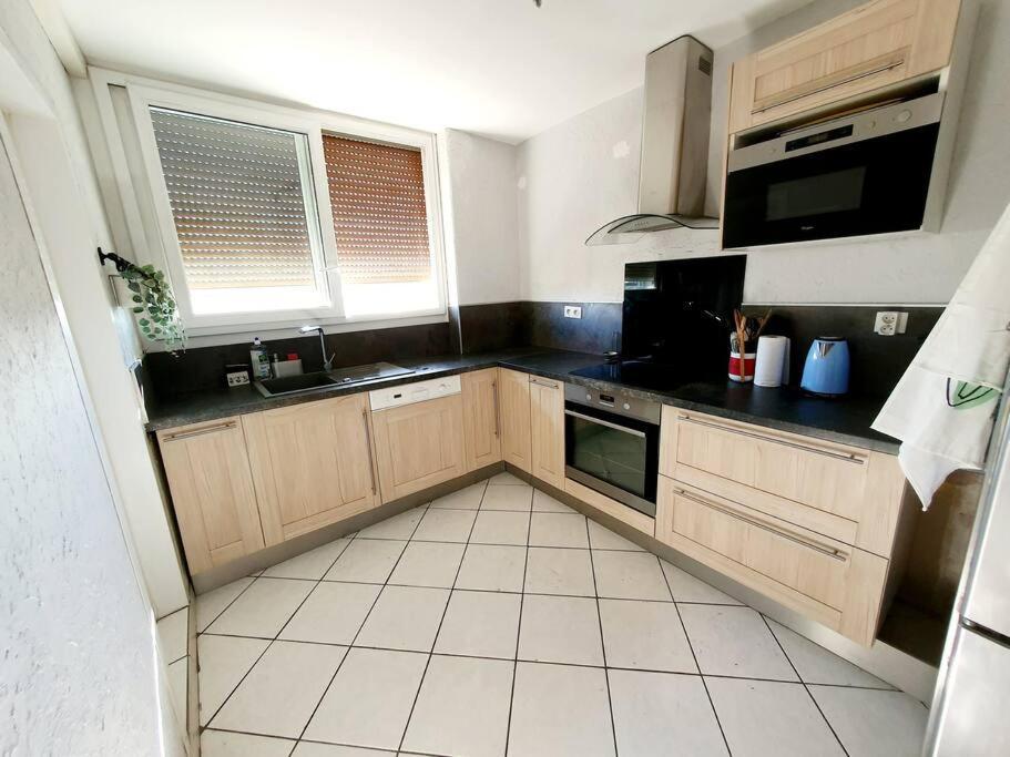 Appartement Avec 3 Chambres 80M2 Plein Sud Marignane Luaran gambar