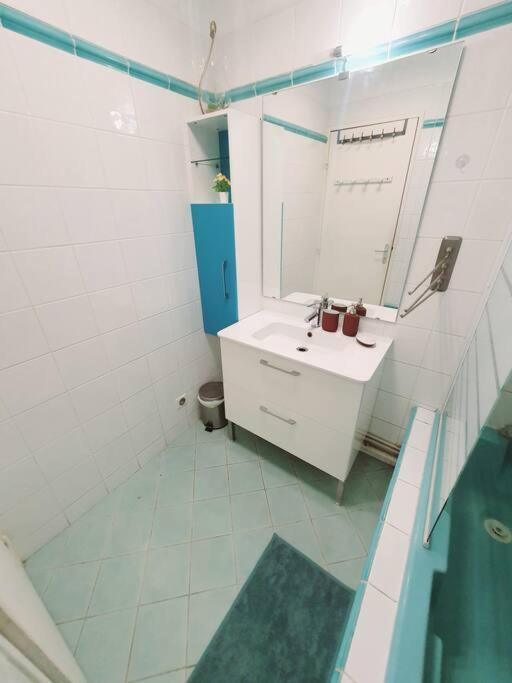 Appartement Avec 3 Chambres 80M2 Plein Sud Marignane Luaran gambar
