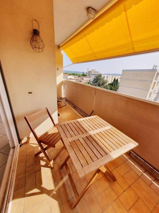 Appartement Avec 3 Chambres 80M2 Plein Sud Marignane Luaran gambar